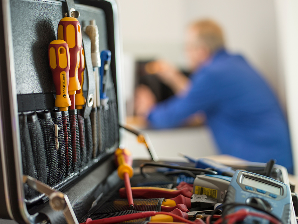 C F022411 bei Elektro Elsässer in Jossgrund