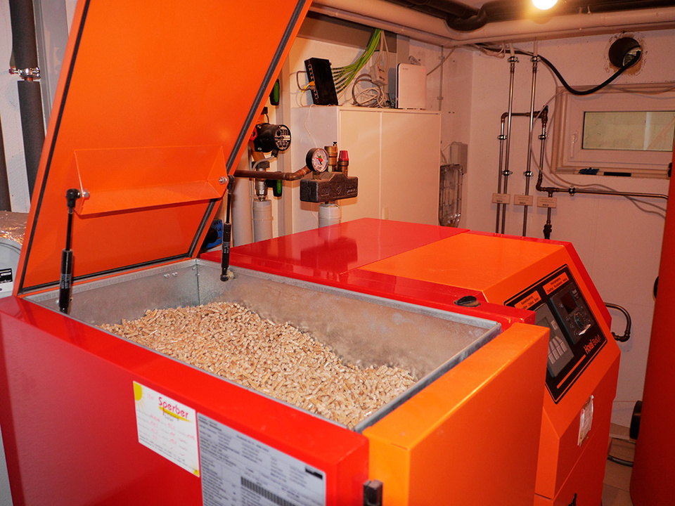 Palletheizung2 bei Elektro Elsässer in Jossgrund